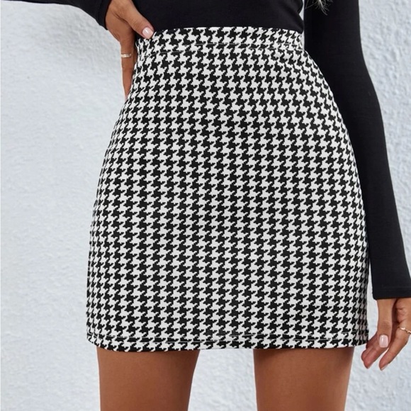 Sexy Houndstooth Print High Waist Skirt - Picture 2 of 10